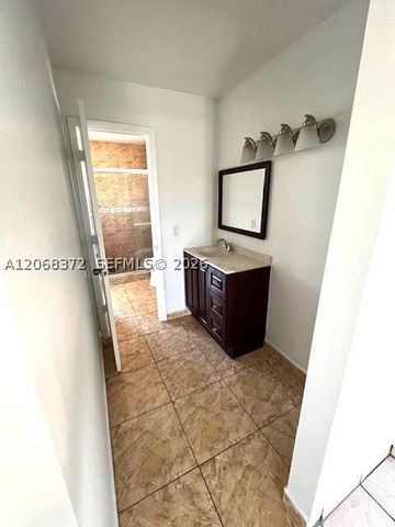5274 W 25th Ln 206, Hialeah, FL 33016