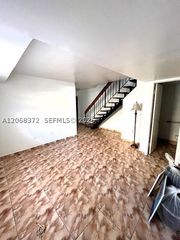 5274 W 25th Ln 206, Hialeah, FL 33016