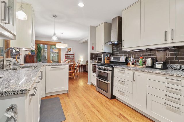 99 Diana Road, Portage, IN 46368