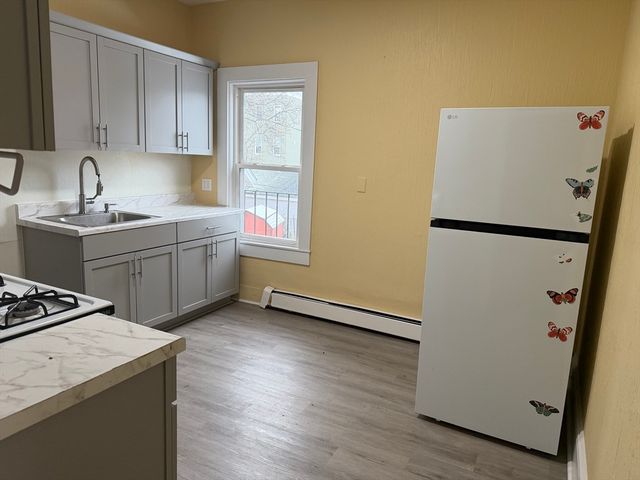 799 Montello Street 2F, Brockton, MA 02301