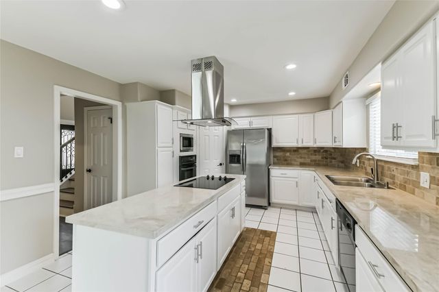 5115 Green Springs Drive, Houston, TX 77066