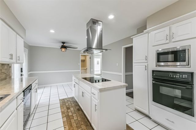 5115 Green Springs Drive, Houston, TX 77066