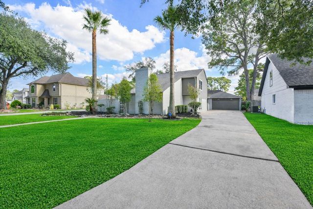 5115 Green Springs Drive, Houston, TX 77066