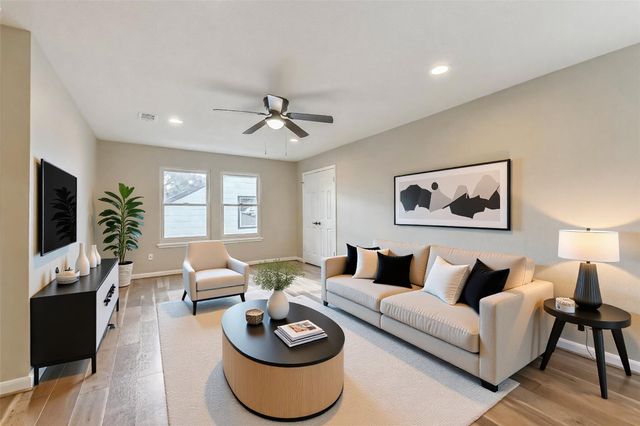 5115 Green Springs Drive, Houston, TX 77066