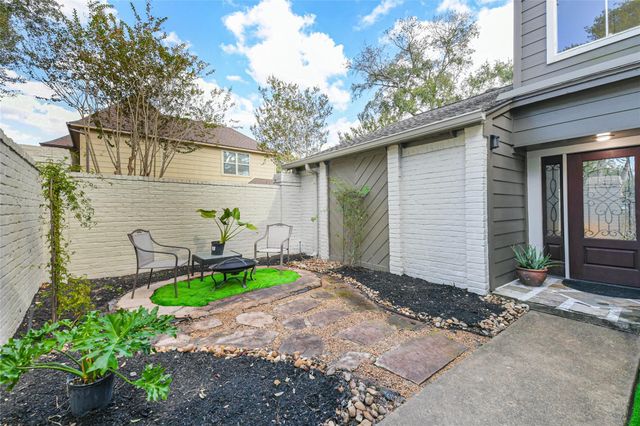 5115 Green Springs Drive, Houston, TX 77066