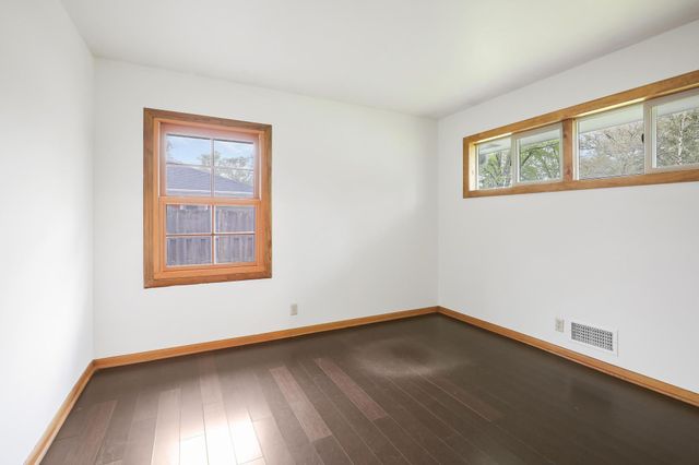 9112 Dupont Avenue S, Bloomington, MN 55420