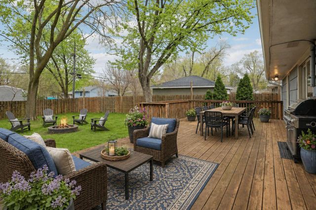 9112 Dupont Avenue S, Bloomington, MN 55420