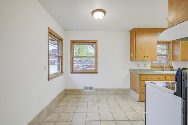 9112 Dupont Avenue S, Bloomington, MN 55420