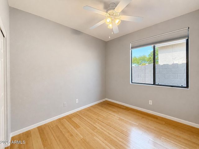 40011 N PANTHER CREEK Court, Anthem, AZ 85086
