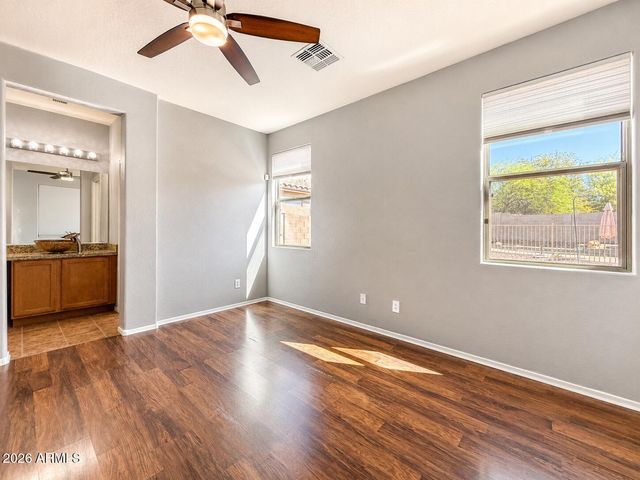 40011 N PANTHER CREEK Court, Anthem, AZ 85086