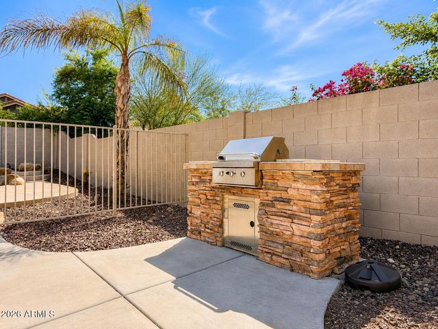 40011 N PANTHER CREEK Court, Anthem, AZ 85086