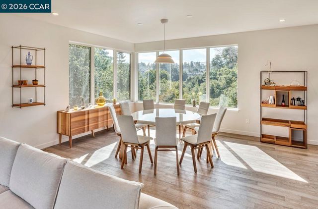 1110 Sterling Av, Berkeley, CA 94708