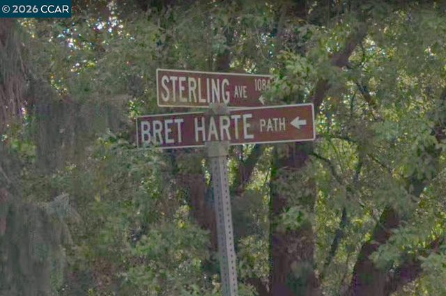 1110 Sterling Av, Berkeley, CA 94708