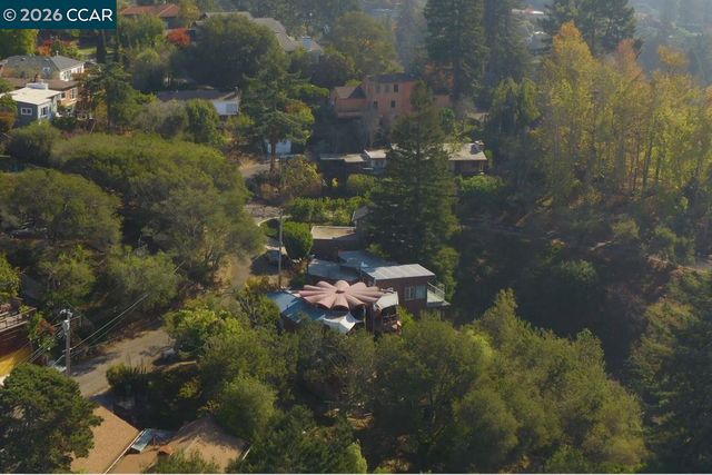 1110 Sterling Av, Berkeley, CA 94708