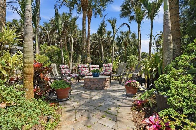4404 16th AVE SE, Naples, FL 34117