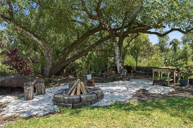 4404 16th AVE SE, Naples, FL 34117