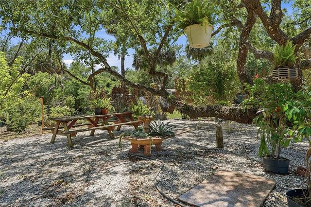 4404 16th AVE SE, Naples, FL 34117