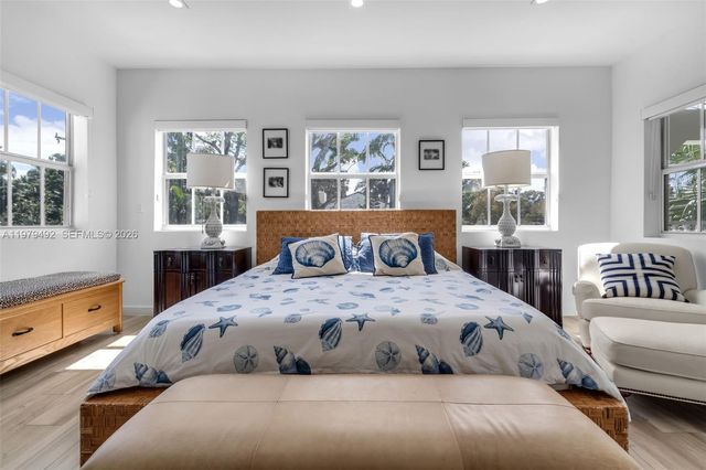 707 W 54th Street, Miami Beach, FL 33140