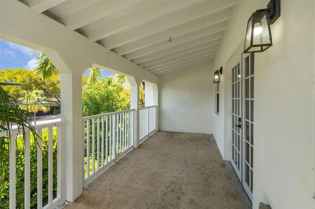 707 W 54th Street, Miami Beach, FL 33140