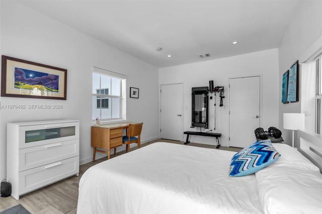 707 W 54th Street, Miami Beach, FL 33140