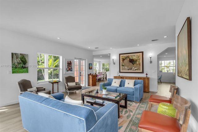 707 W 54th Street, Miami Beach, FL 33140