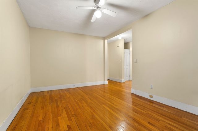 590 Washington St 3, Brookline, MA 02446