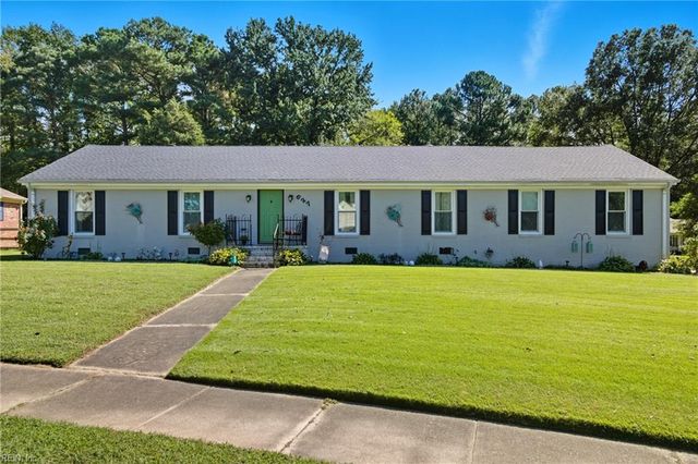 627 Luray TER, Chesapeake, VA 23322