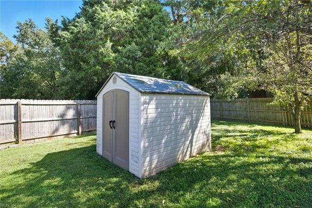 627 Luray TER, Chesapeake, VA 23322