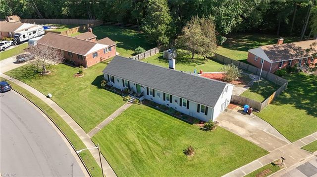 627 Luray TER, Chesapeake, VA 23322