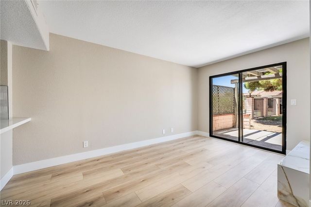 2716 Laguna Shores Lane, Las Vegas, NV 89121