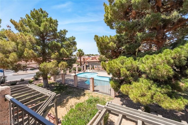 2716 Laguna Shores Lane, Las Vegas, NV 89121