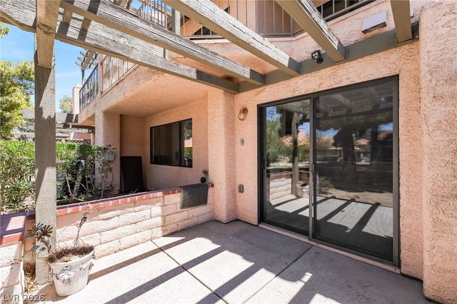 2716 Laguna Shores Lane, Las Vegas, NV 89121