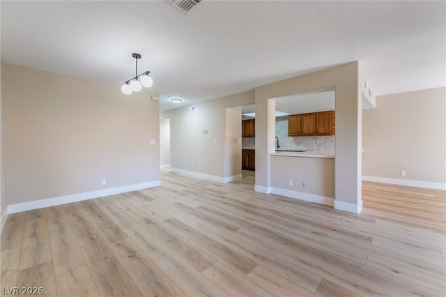 2716 Laguna Shores Lane, Las Vegas, NV 89121