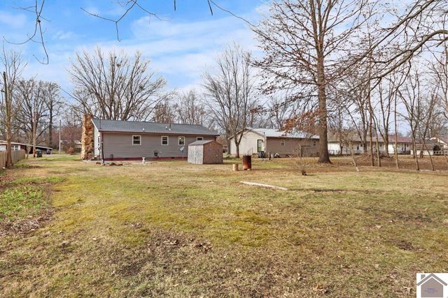 300 Valley St, Paducah, KY 42003