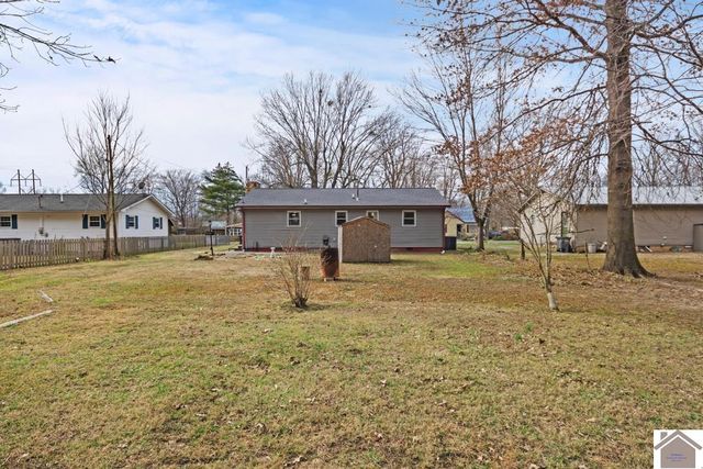 300 Valley St, Paducah, KY 42003