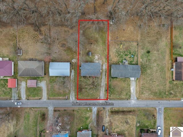 300 Valley St, Paducah, KY 42003