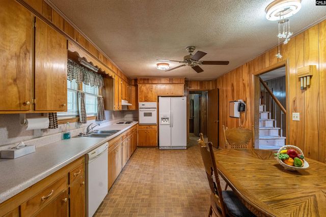 941 Old Charleston Road, Pelion, SC 29123