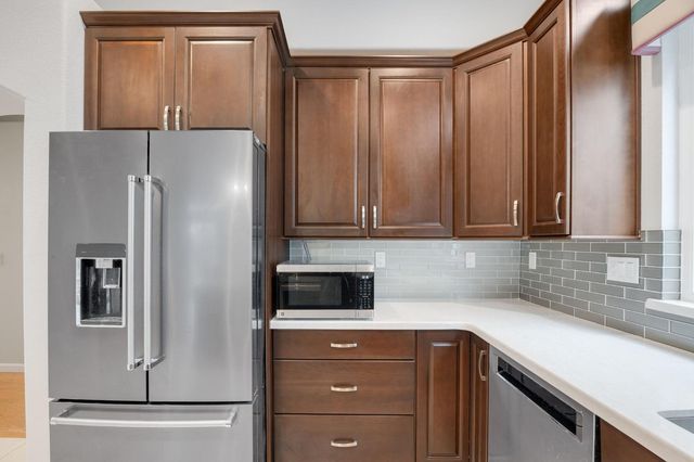 8668 Little Wood Cir, Elk Grove, CA 95624