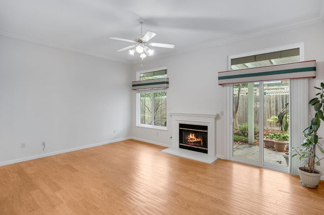 8668 Little Wood Cir, Elk Grove, CA 95624