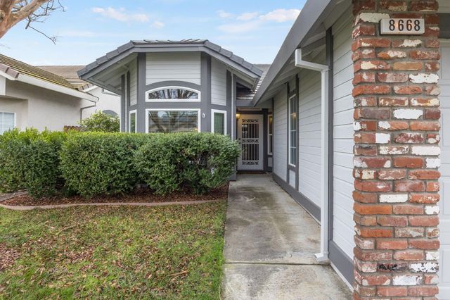 8668 Little Wood Cir, Elk Grove, CA 95624
