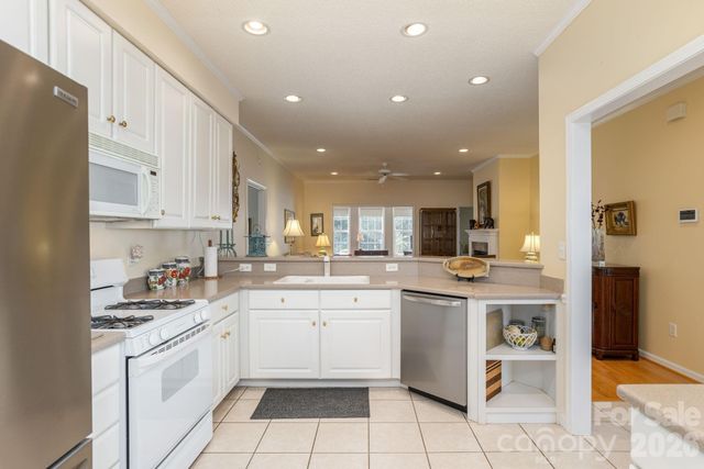 119 Cambridge Drive, Brevard, NC 28712