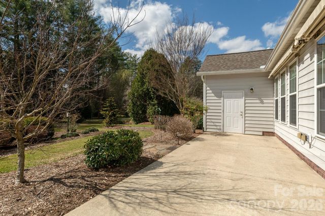 119 Cambridge Drive, Brevard, NC 28712