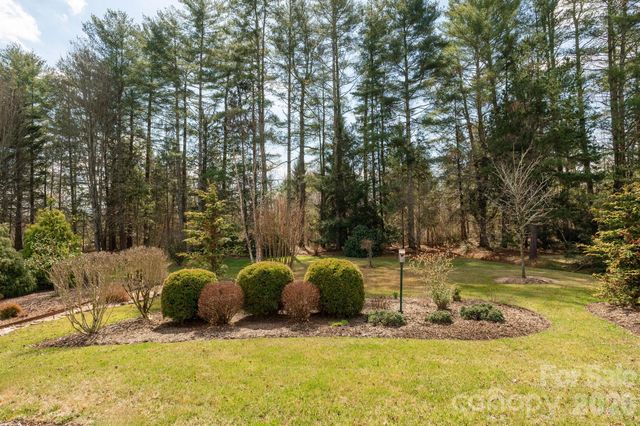 119 Cambridge Drive, Brevard, NC 28712