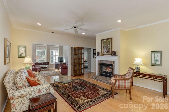 119 Cambridge Drive, Brevard, NC 28712