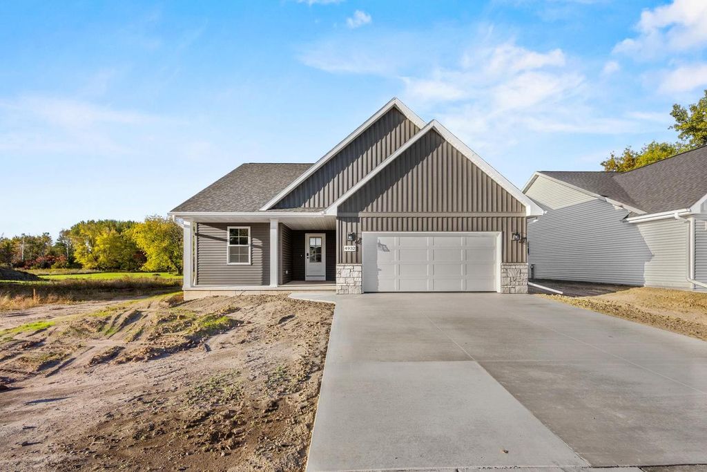 4932 WATER MINT WAY, Green Bay, WI 54313
