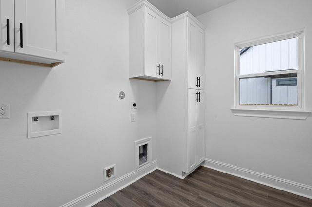 5270 Highlander Drive, Orange, TX 77630