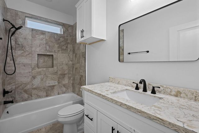 5270 Highlander Drive, Orange, TX 77630