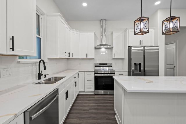 5270 Highlander Drive, Orange, TX 77630