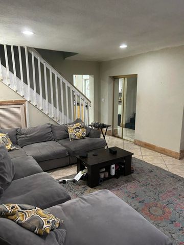 3390 NW 8th Place, Lauderhill, FL 33311