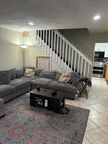 3390 NW 8th Place, Lauderhill, FL 33311